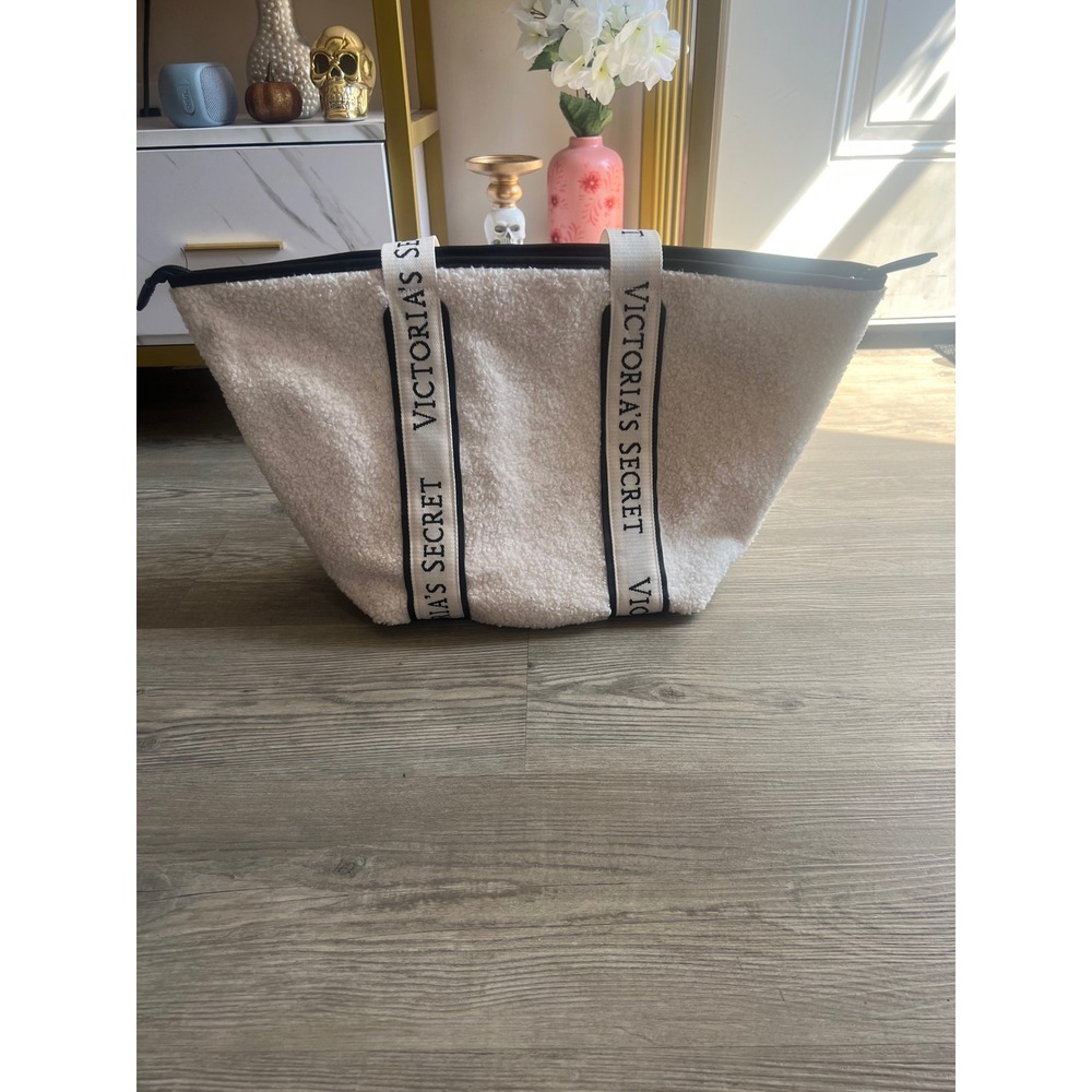 Victoria's Secret Cozy Plush Tote Bag White Polyester Sherpa